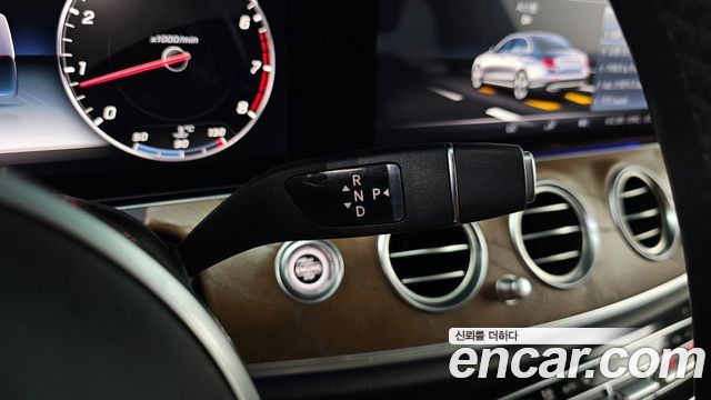 Mercedes-Benz E-Class (W213) E300 4MATIC Exclusive 2020 — фото 9
