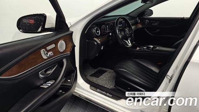 Mercedes-Benz E-Class (W213) E300 4MATIC Exclusive 2020 — фото 10
