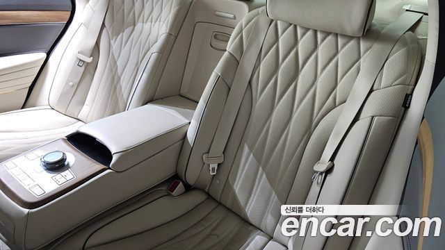 Genesis G80 (RG3) Gasoline 2.5 Turbo AWD 2025 — фото 28