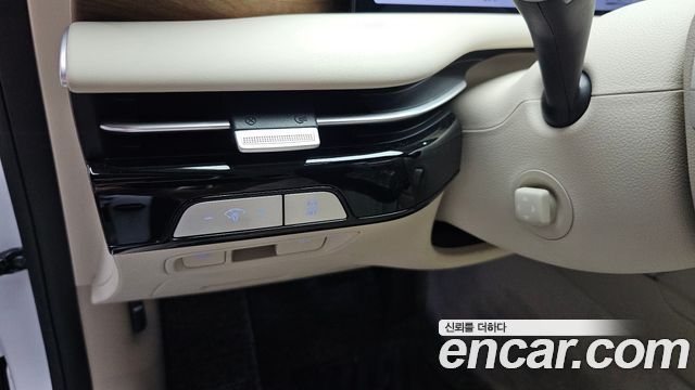 Genesis G80 (RG3) Gasoline 2.5 Turbo AWD 2025 — фото 34