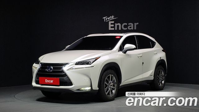 Lexus NX300h Supreme 2017 — фото 1