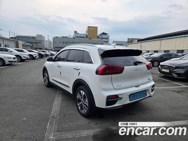 Kia Niro EV Taxi 2022 — фото 7