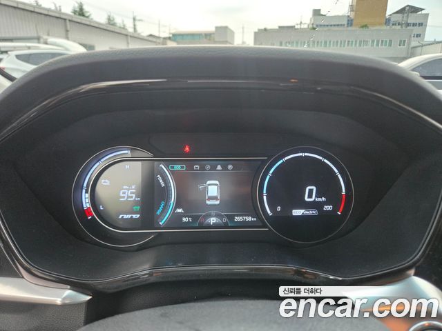 Kia Niro EV Taxi 2022 — фото 18