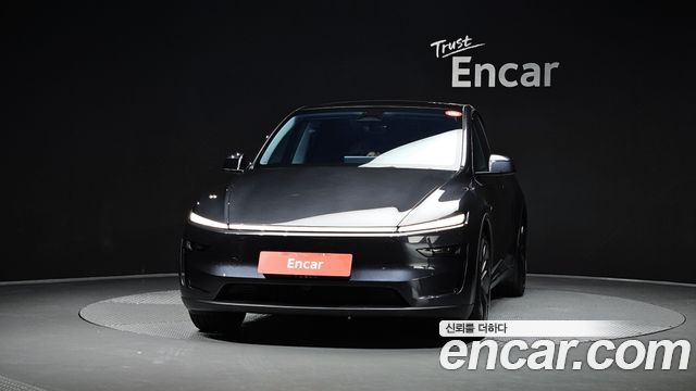 Tesla Model Y Long Range AWD 2025 — фото 3