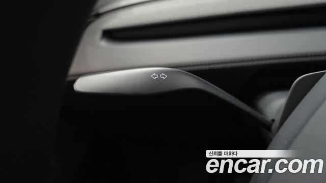 Tesla Model Y Long Range AWD 2025 — фото 38