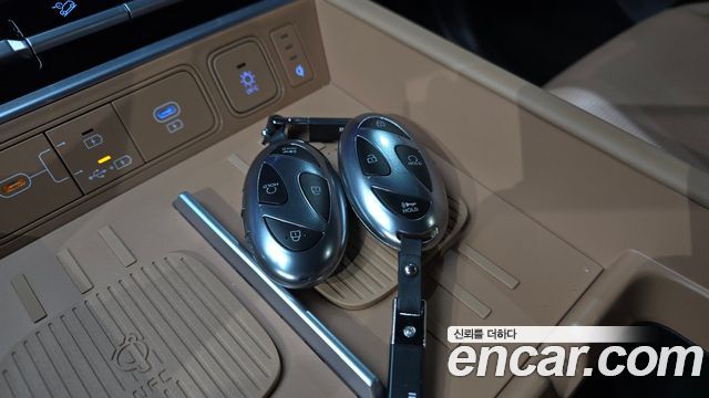 Hyundai Santa Fe (MX5) HEV 1.6 2WD Calligraphy 2025 — фото 41