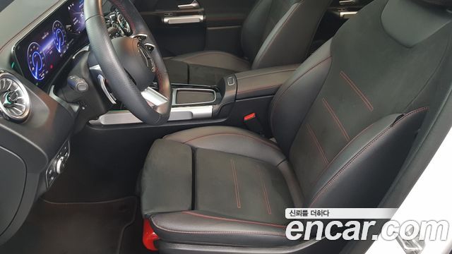 Mercedes-Benz EQB (X243) EQB300 4MATIC AMG Line 2025 — фото 18