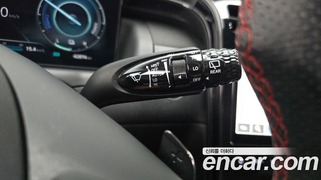 Hyundai Tucson Hybrid (NX4) N Line 2WD Inspiration 2023 — фото 28