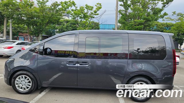 Hyundai Staria Cargo 5-Seater Modern 2022 — фото 4