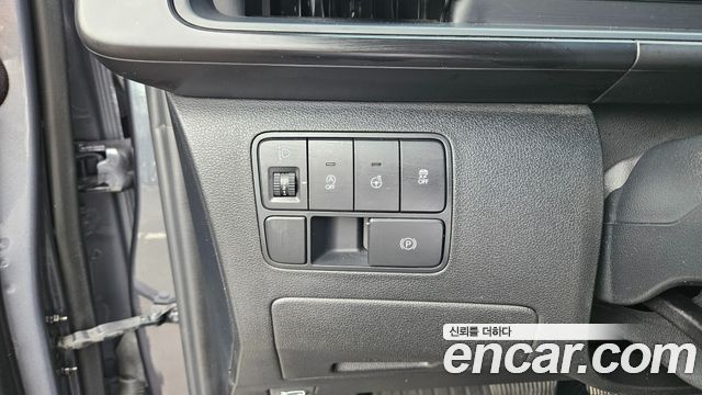 Hyundai Staria Cargo 5-Seater Modern 2022 — фото 15