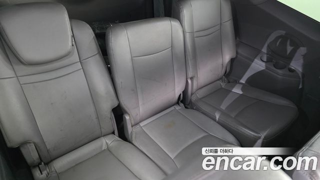 KG Mobility (SsangYong) Korando Turismo 2WD GT 11-seater 2014 — фото 19