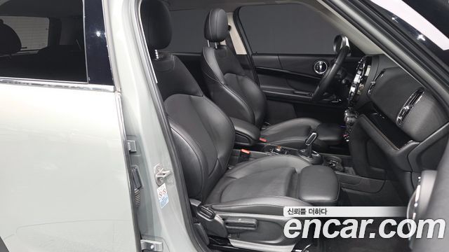 MINI Cooper Countryman Classic 2nd 2022 — фото 11