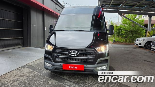 Hyundai Solati 15-seater Luxury 2019 — фото 3