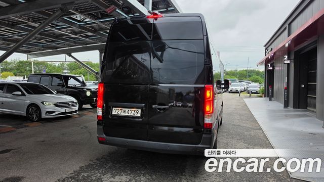 Hyundai Solati 15-seater Luxury 2019 — фото 4