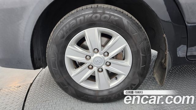 Hyundai Solati 15-seater Luxury 2019 — фото 5