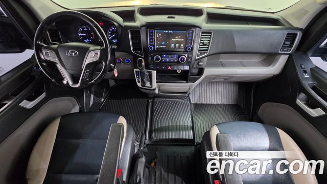 Hyundai Solati 15-seater Luxury 2019 — фото 7