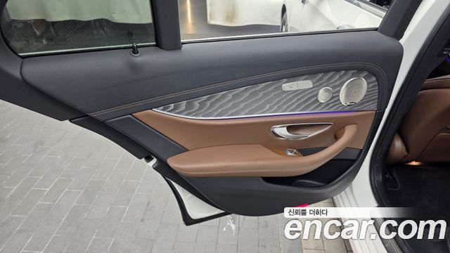 Mercedes-Benz E-Class (W213) E350 4MATIC Avantgarde 2022 — фото 25