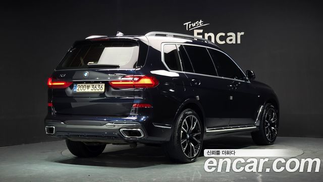 BMW X7 (G07) xDrive 40i M Sport 6STR 2021 — фото 2