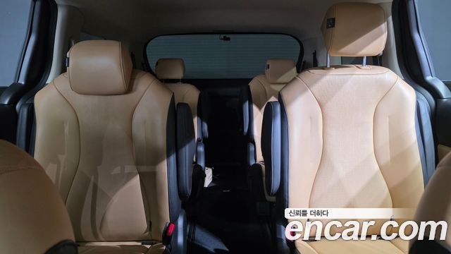 Kia Carnival (IV) Diesel 9-Seater Prestige 2023 — фото 33