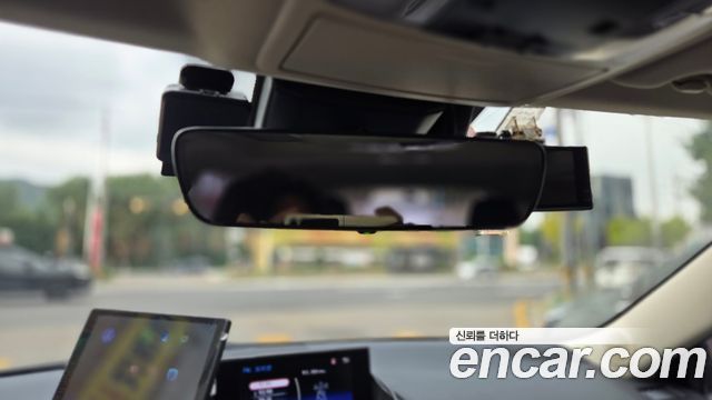 Lexus CT200h 1.8 Supreme ZWA10 2020 — фото 18