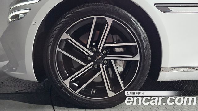 Genesis G80 (RG3) Gasoline 2.5 Turbo AWD 2025 — фото 5