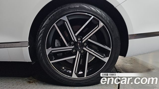 Genesis G80 (RG3) Gasoline 2.5 Turbo AWD 2025 — фото 21