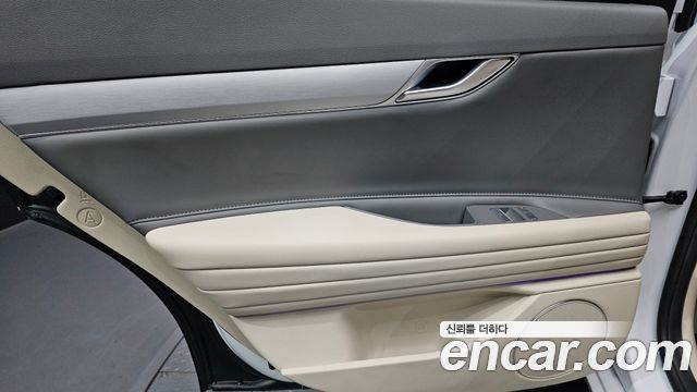 Genesis G80 (RG3) Gasoline 2.5 Turbo AWD 2025 — фото 25