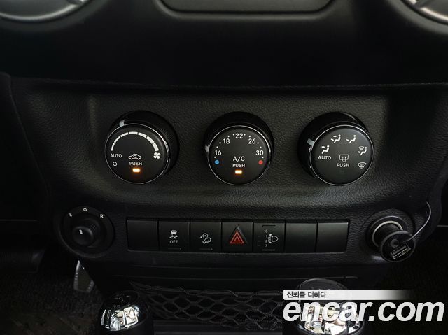 Jeep Wrangler (JK) 2.8 Diesel Rubicon 4Door 2013 — фото 17