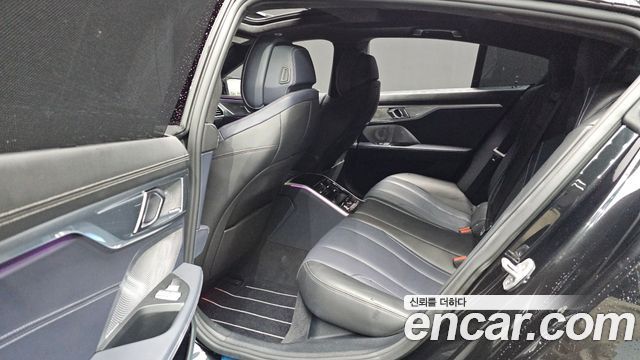 BMW 8 Series (G15) M850i xDrive Gran Coupe 2024 — фото 11