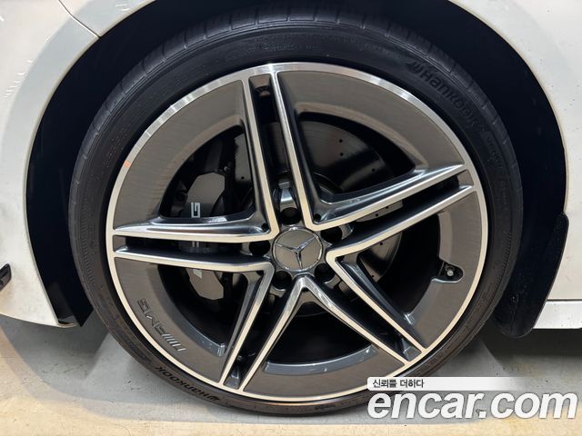 Mercedes-Benz A-Class (W177) AMG A45 4MAITC+ Hatchback 2021 — фото 5