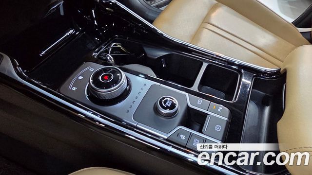 Kia Sorento (IV) HEV 1.6 2WD Prestige 2023 — фото 19