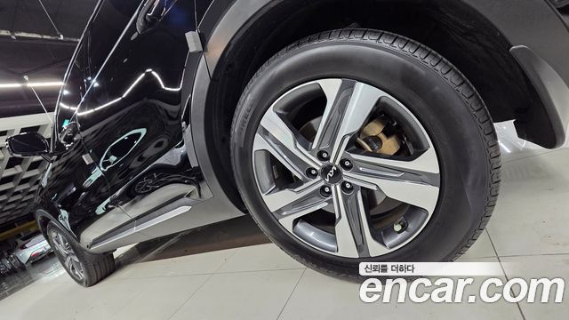 Kia Sorento (IV) HEV 1.6 2WD Prestige 2023 — фото 23