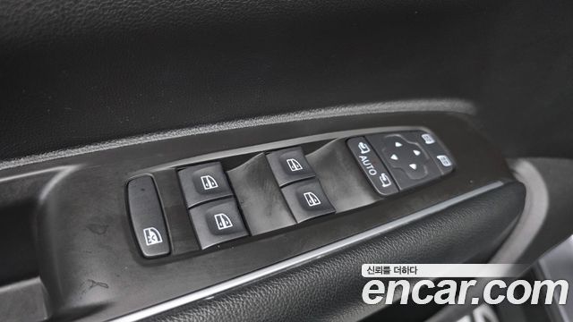 Renault Korea QM6 2.0 GDe LE Signature 2WD 2022 — фото 11
