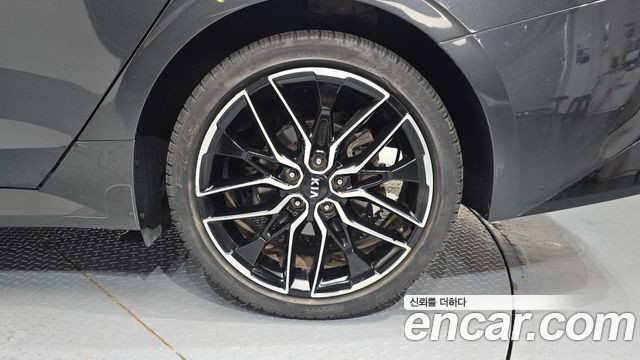 Kia K5 (III) 1.6 Turbo Prestige 2021 — фото 21