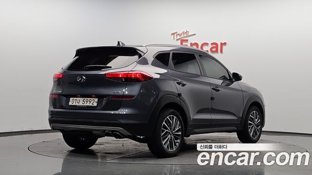 Hyundai Tucson Diesel 2.0 2WD Premium 2019 — фото 2