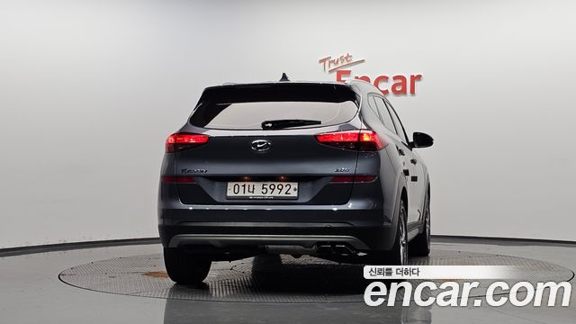 Hyundai Tucson Diesel 2.0 2WD Premium 2019 — фото 4