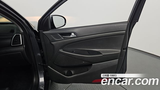 Hyundai Tucson Diesel 2.0 2WD Premium 2019 — фото 24