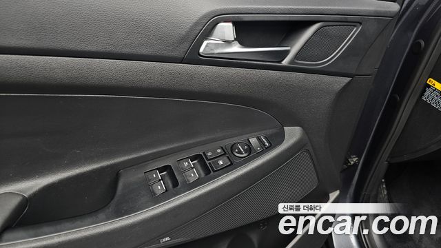 Hyundai Tucson Diesel 2.0 2WD Premium 2019 — фото 33