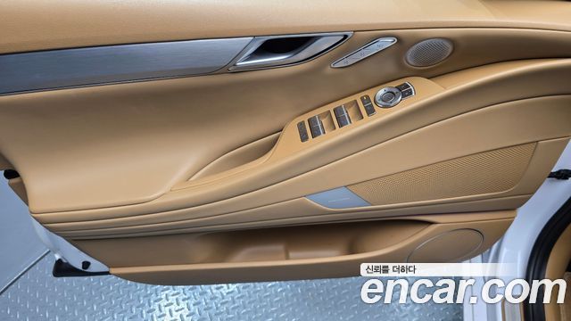 Genesis G80 (RG3) Gasoline 2.5 Turbo 2WD 2025 — фото 24