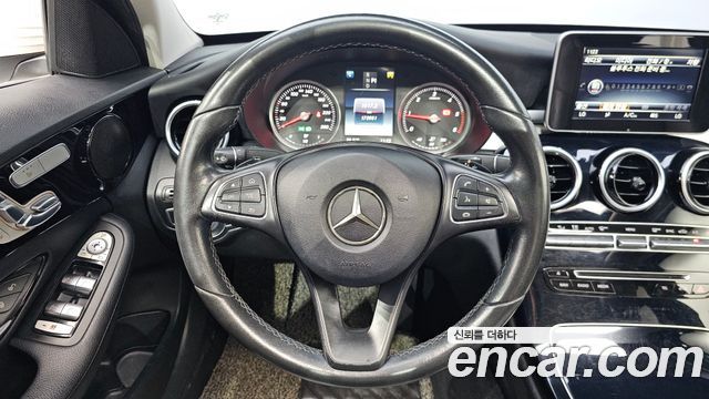 Mercedes-Benz C-Class (W205) C200 d 2017 — фото 13