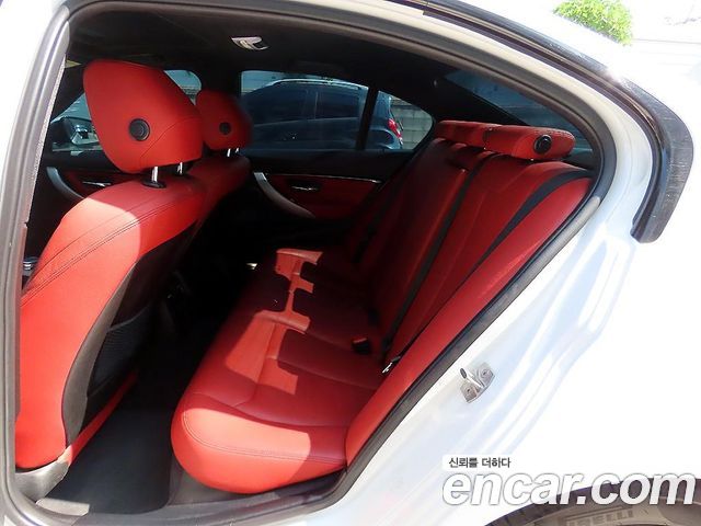 BMW 3 Series (F30) 330i M Sport 2017 — фото 6