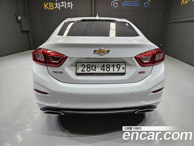 Chevrolet Cruze 1.4 Turbo LT Deluxe 2017 — фото 4