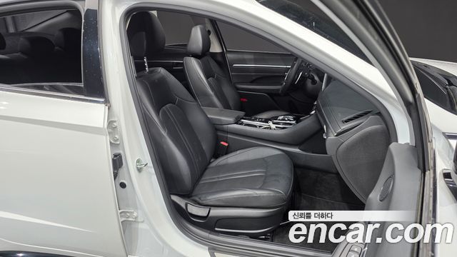 Hyundai Sonata (DN8) 2.0 Premium Plus 2022 — фото 26