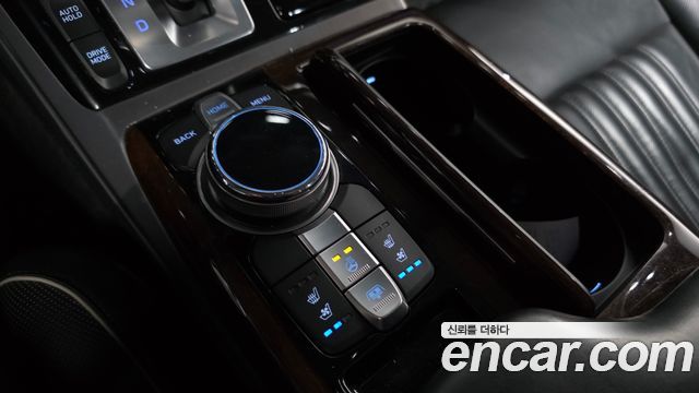 Genesis EQ900 3.8 GDI AWD Prestige 2018 — фото 17