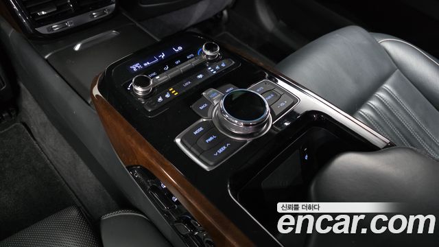 Genesis EQ900 3.8 GDI AWD Prestige 2018 — фото 19