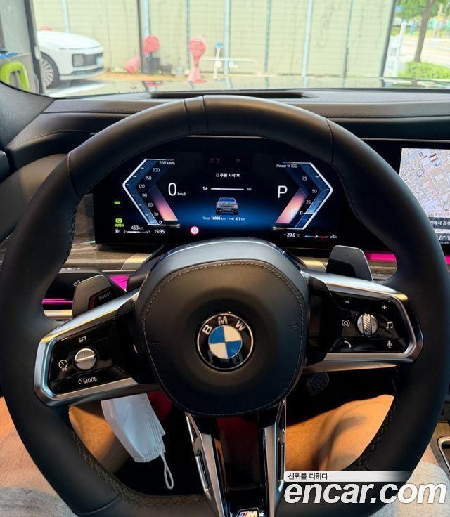 BMW 7 Series (G70) 740i xDrive M Sport 2024 — фото 10