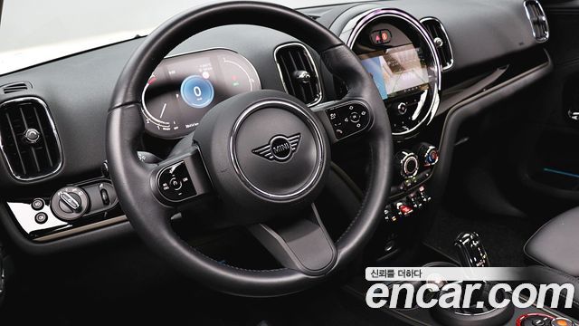 MINI Cooper Countryman Classic 2nd 2022 — фото 17