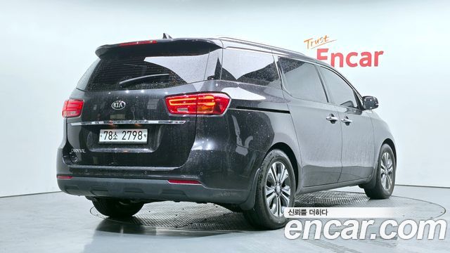 Kia Carnival 11-Seater Prestige 2019 — фото 2