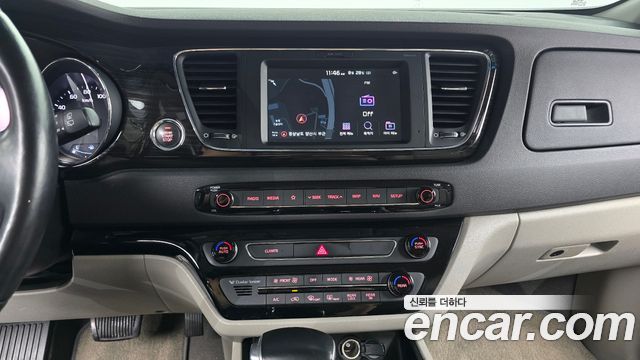 Kia Carnival 11-Seater Prestige 2019 — фото 14