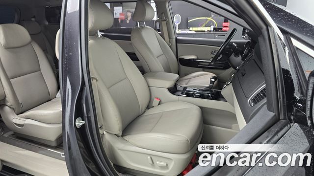 Kia Carnival 11-Seater Prestige 2019 — фото 26